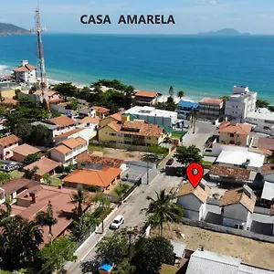 Casa Amarela - A 70 Metros Da Areia Da Dos Ingleses - 6 Pessoas Сasa de vacaciones